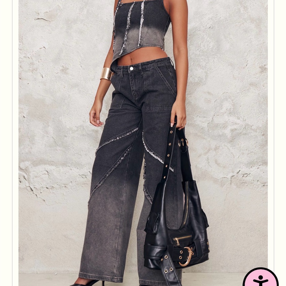 PrettyLittleThing set. Corset& Black Flare & Wide Leg Jeans